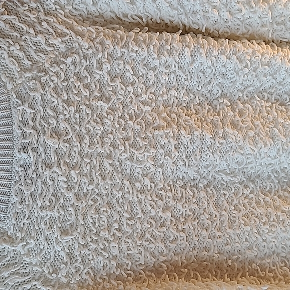 Charlotte Russe sweater size M cream - Picture 6 of 6